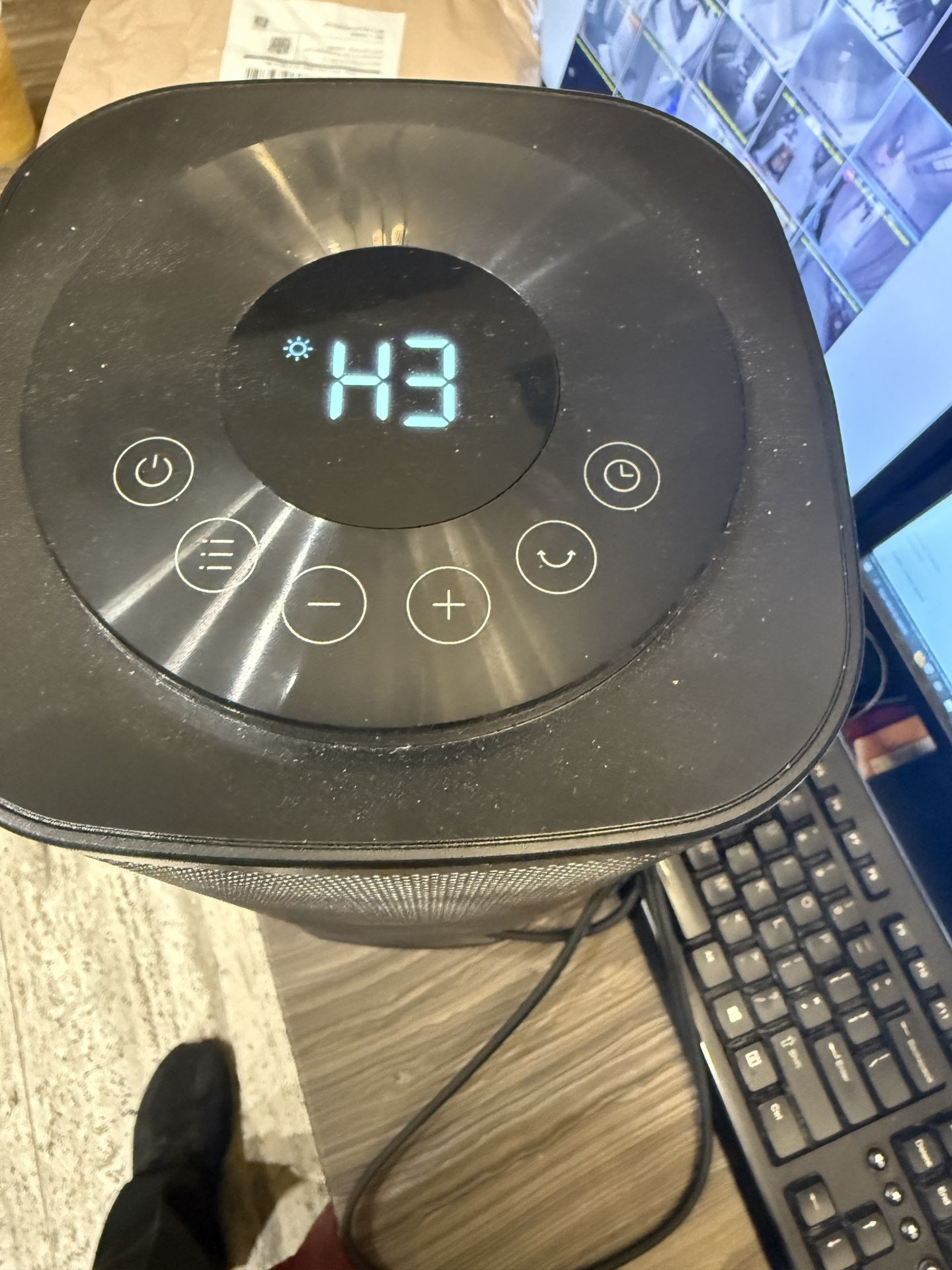 Portable Rotating Digital Heater - photo 3