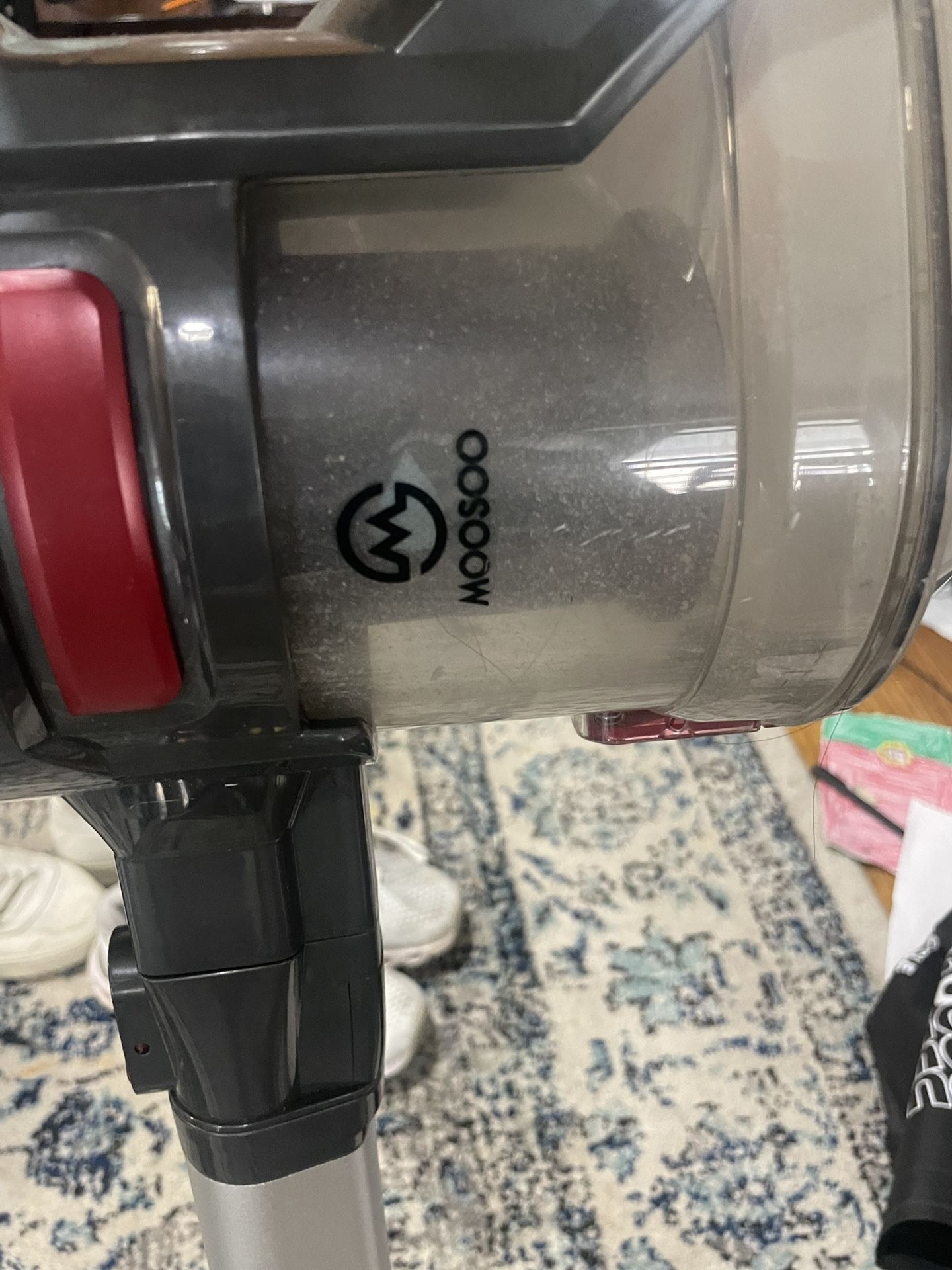 Moosoo Cordless Vaccume Cleaner , Works Well ,