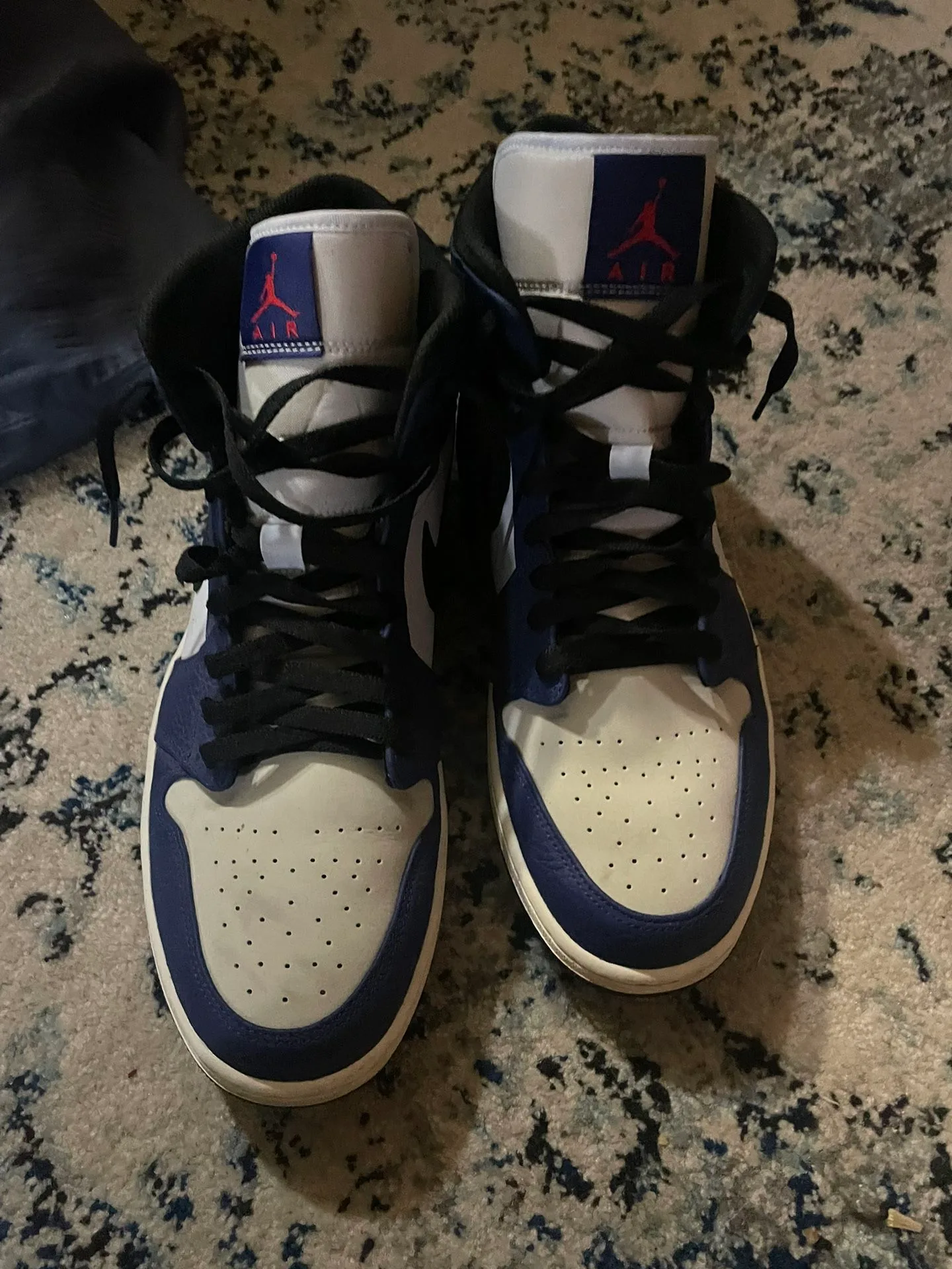 Jordan 1 Nike Air Shoes Size 13 image indicator(2)