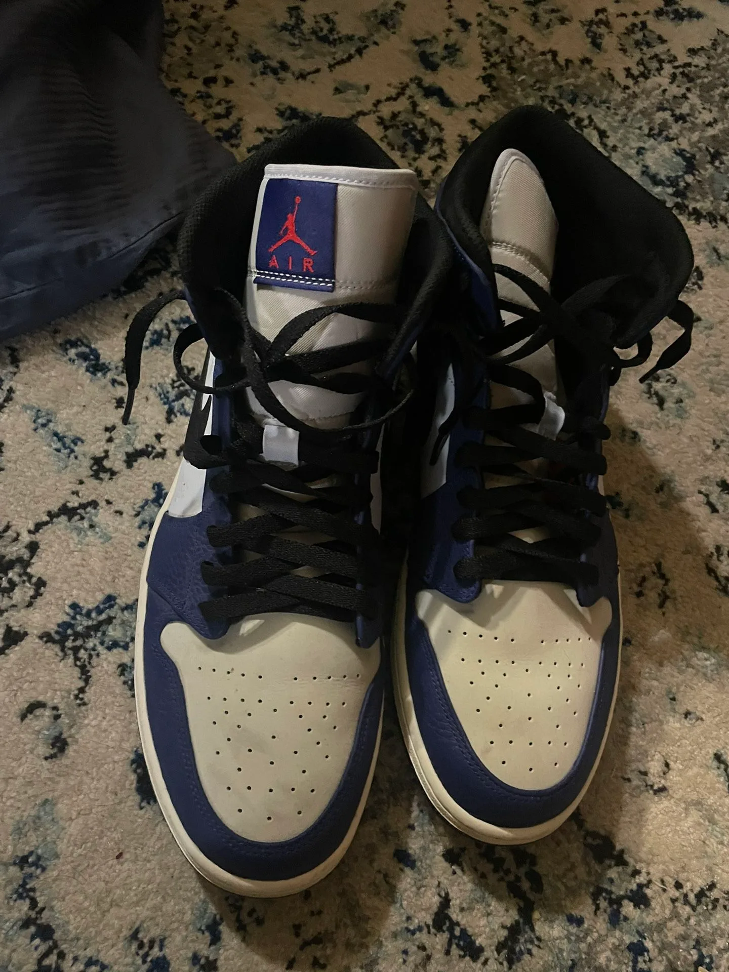 Jordan 1 Nike Air Shoes Size 13 image indicator(3)