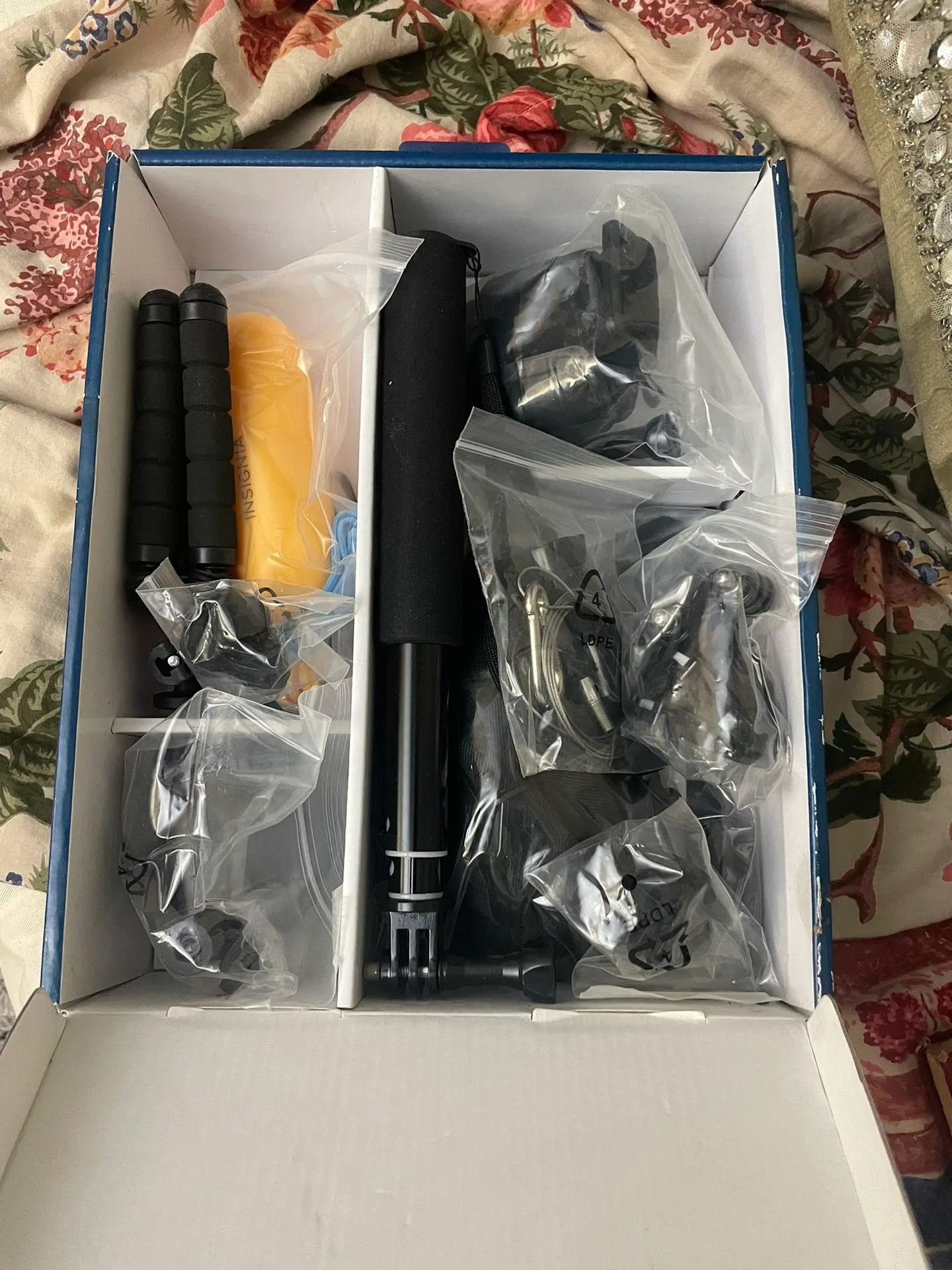 Go Pro Essential Accessory Tool Kit image indicator(3)