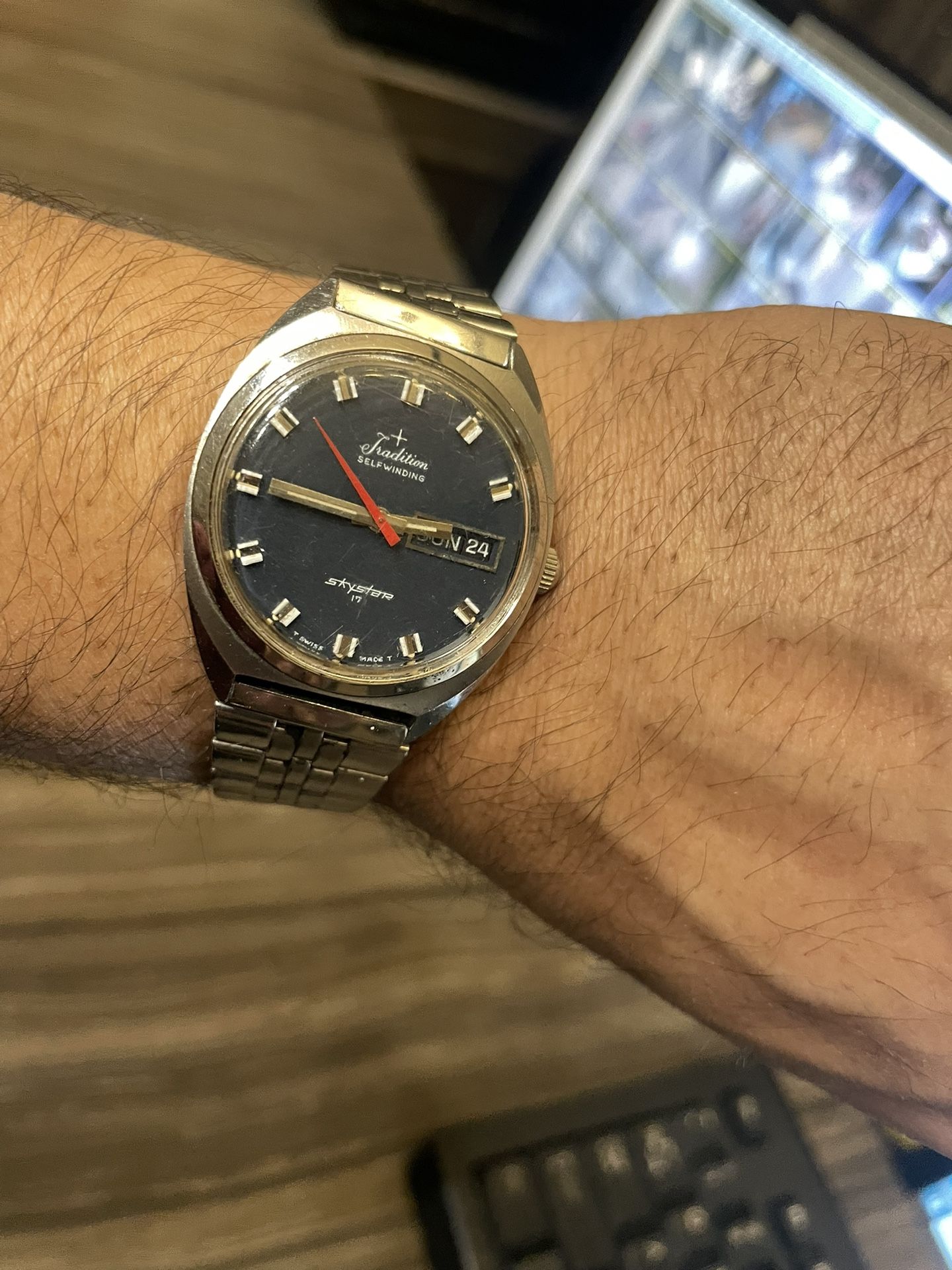 Swiss Made Automatic Watch ( Tradition Self Winiding)