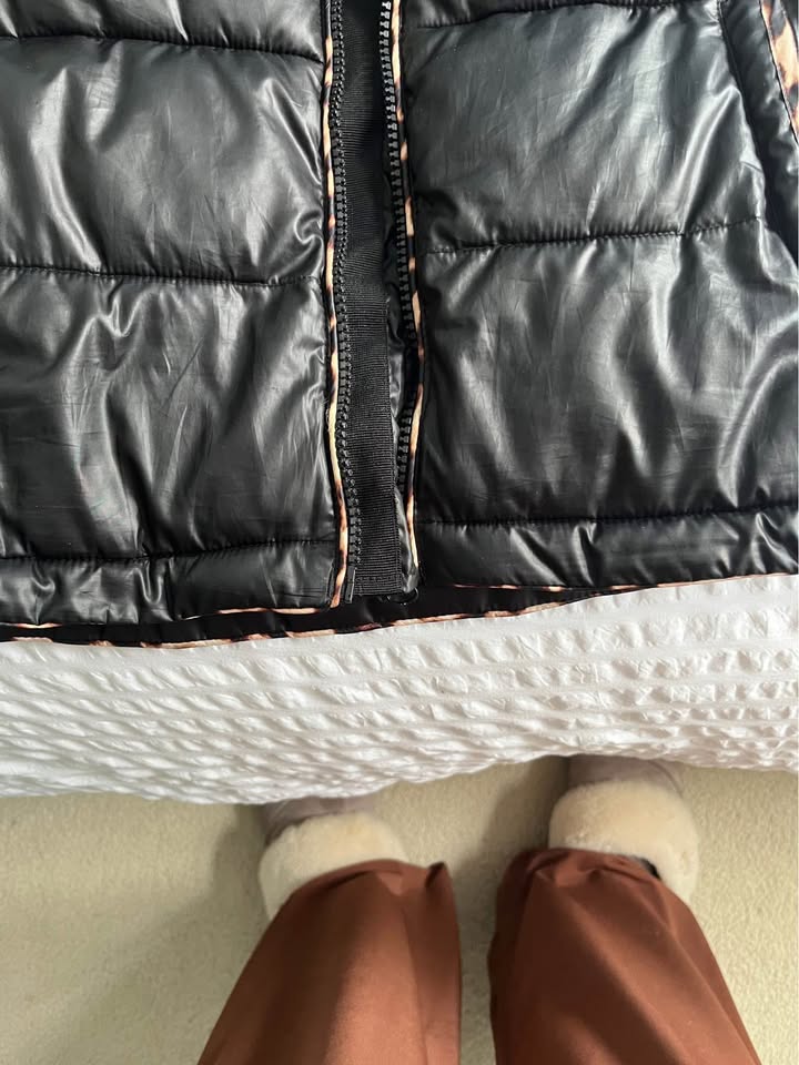 Womens vest size Small - photo 3