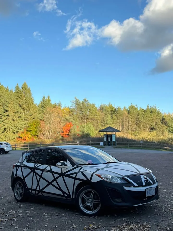 Mazda 3 sport gs 2010/ willing to trade for motorcycle image indicator(5)