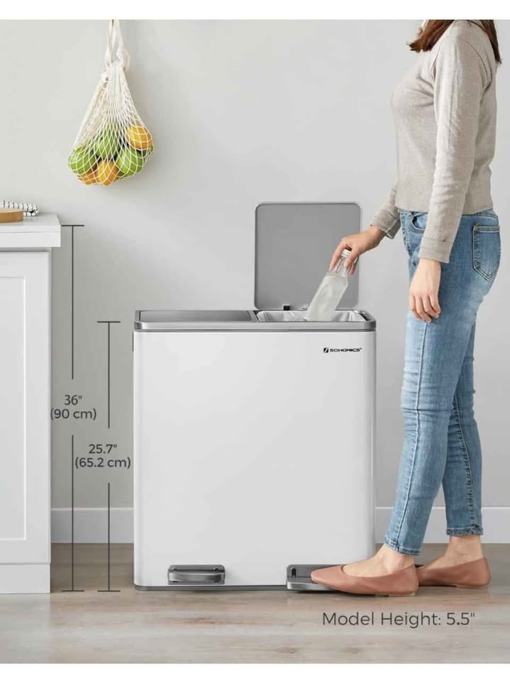 SONGMICS 16 gallon Garbage can in white and grey - photo 3