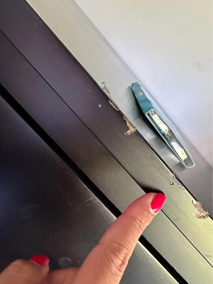 Mahogany Dresser image indicator(5)