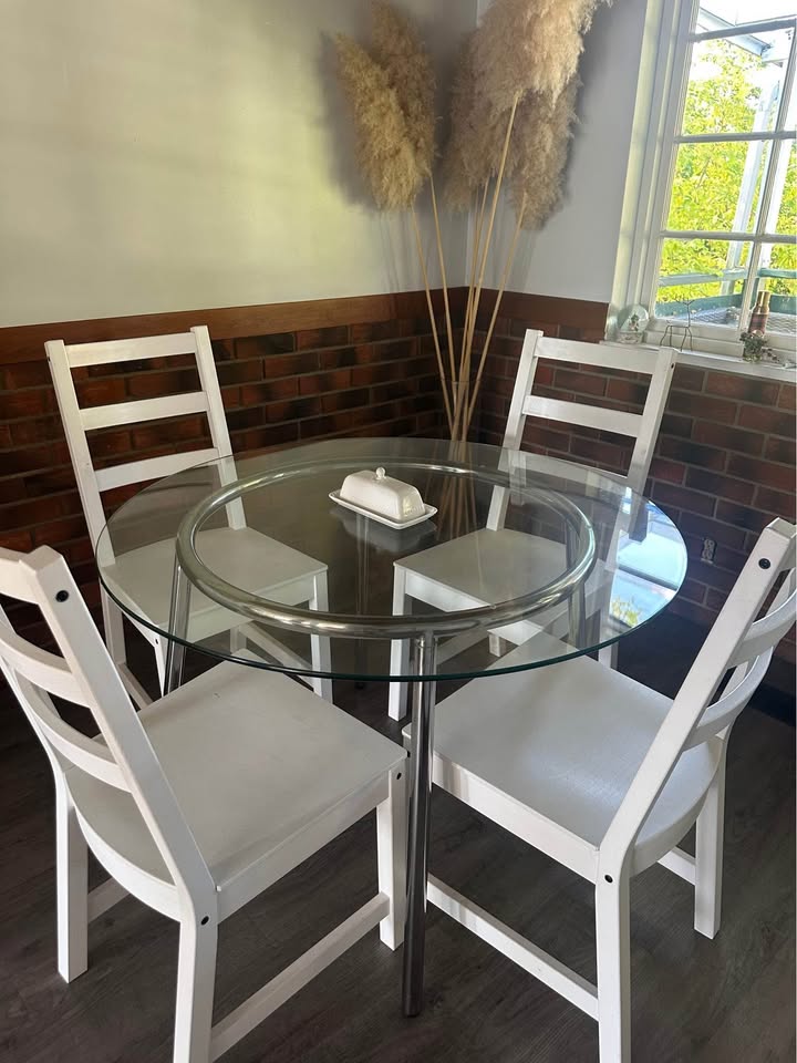 Dining table and chairs - photo 2