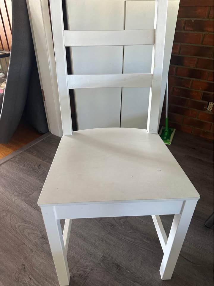 Dining table and chairs - photo 3