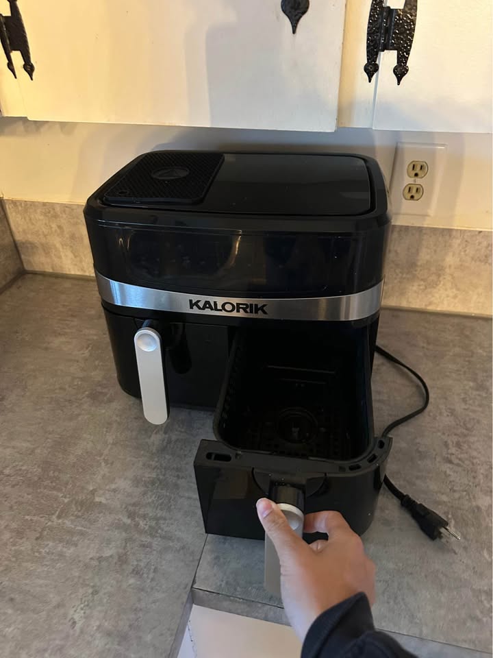 Dual air fryer - photo 2