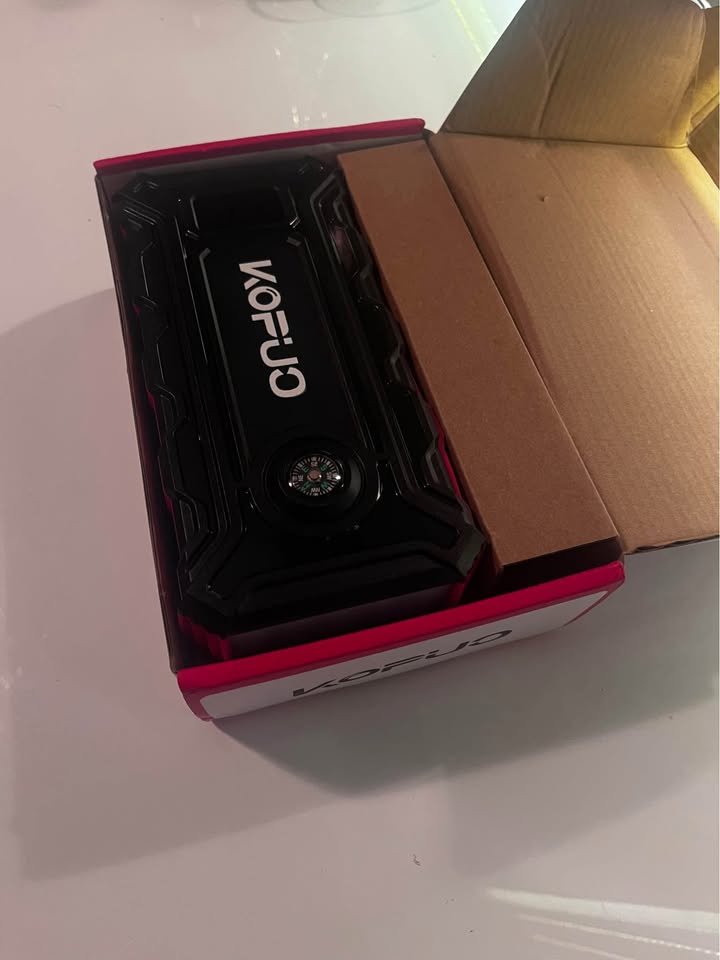 Car Jump Starter - photo 2