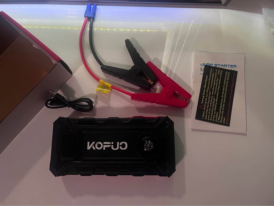 Car Jump Starter - photo 5