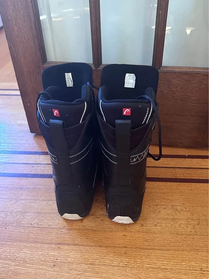 Burton Snowboarding Bundle: Board, Boots, Helmet, Goggles! image indicator(8)