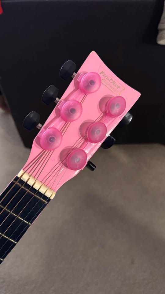 First Act Acoustic Guitar PINK 2007 RARE AGES 7+ - photo 3