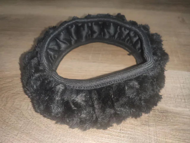 NEW Soft Plush Winter Car Steering Wheel Cover image indicator(8)