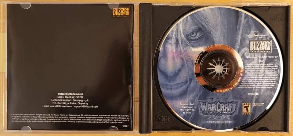 Retro PC game Warcraft III and Frozen Throne image indicator(8)