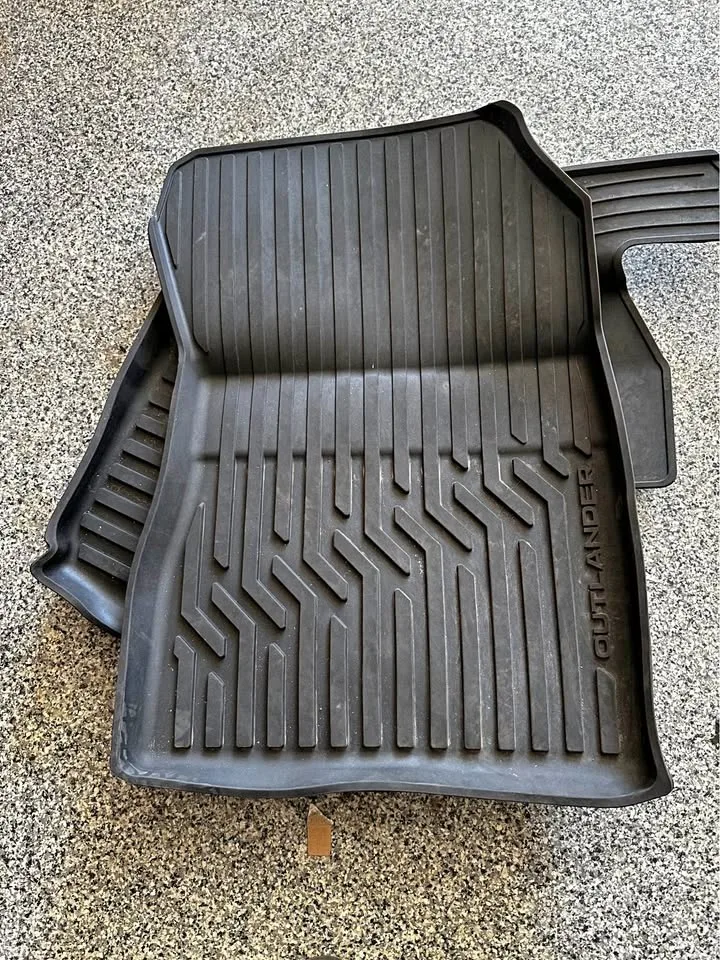 Mitsubishi outlander 2021-2026 all weather mats