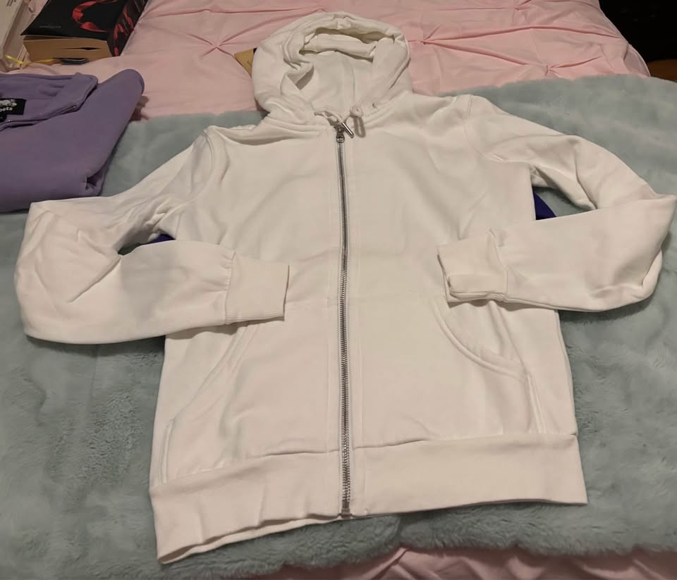 White zip hoodie - photo 2