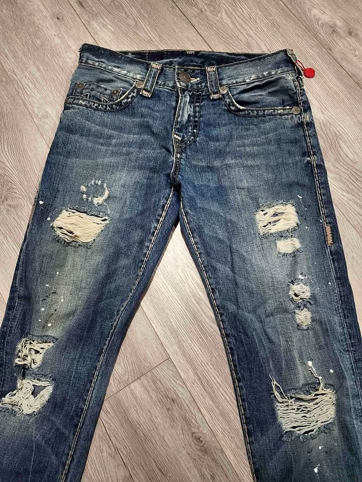 True Religion Men's Geno Relaxed Slim Distressed Jeans Size 29