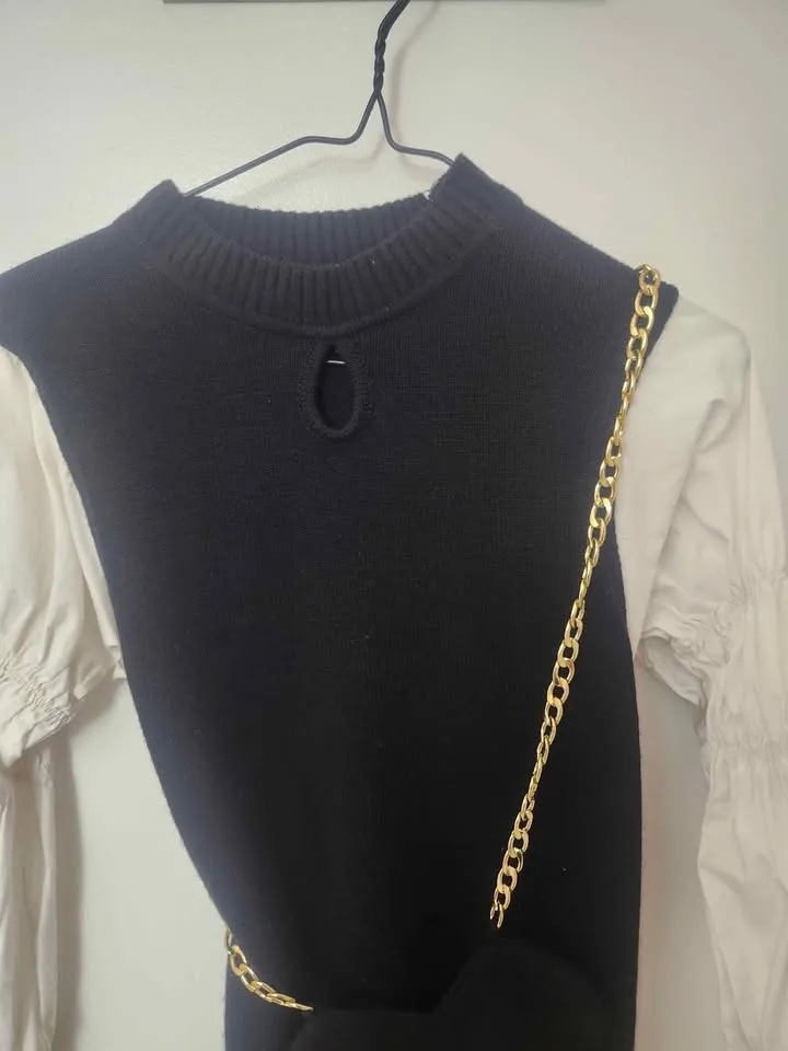 Black sweater dress with purse for girls 9-10 years image indicator(3)