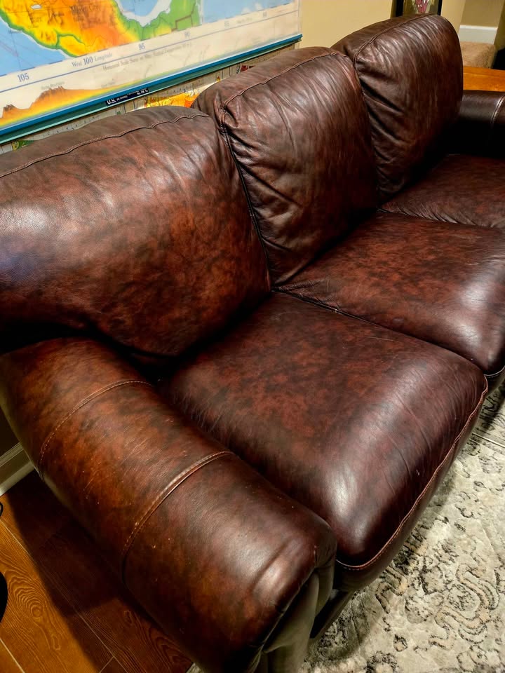 Leather Couch, Great Condition - photo 3