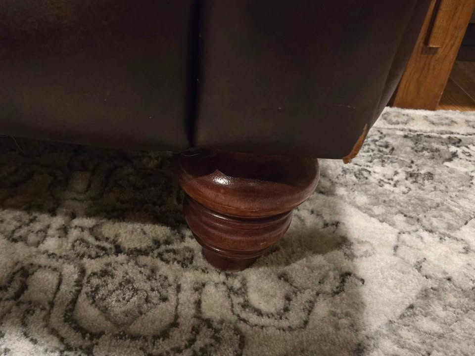 Leather Couch, Great Condition - photo 5