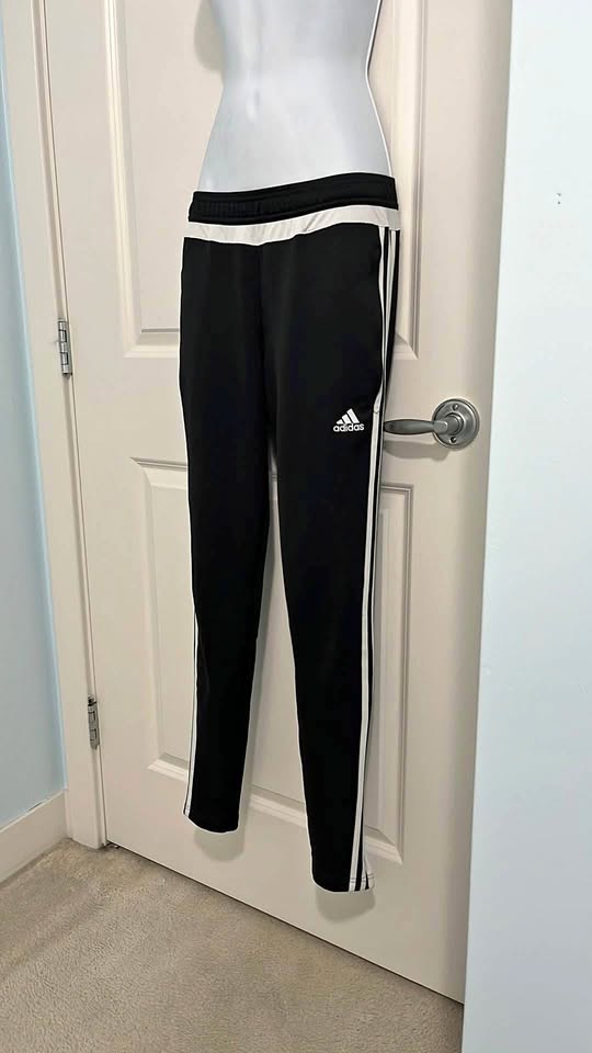 Adidas joggers size S( women)