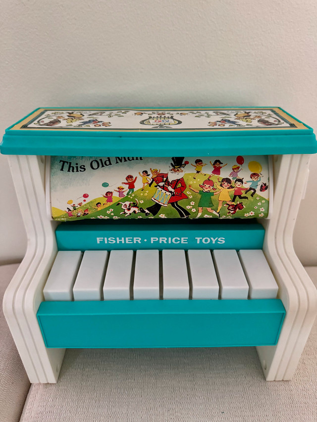 Fisher-Price Change-a-Tune Piano – Interactive Musical Toy