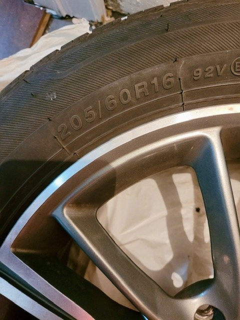 Summer/4 Seasons Tire with Rims/Wheels Set (205/60R16) - photo 3