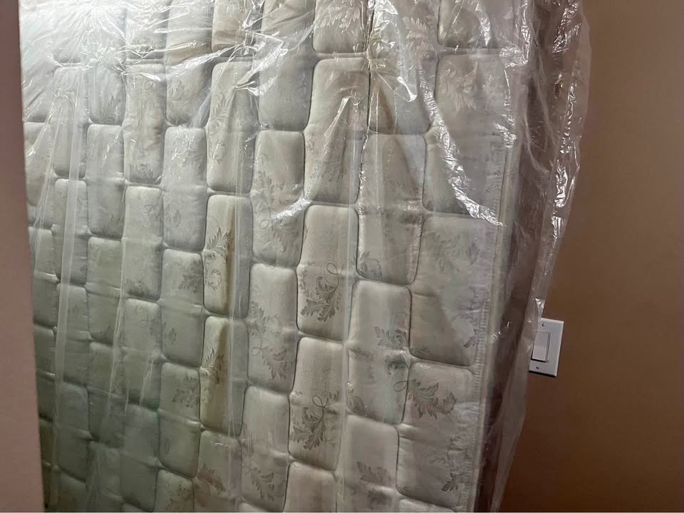 Queen size Mattress