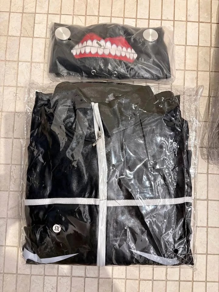 Kaneki Ken costume size XS (NEW) thumbnail