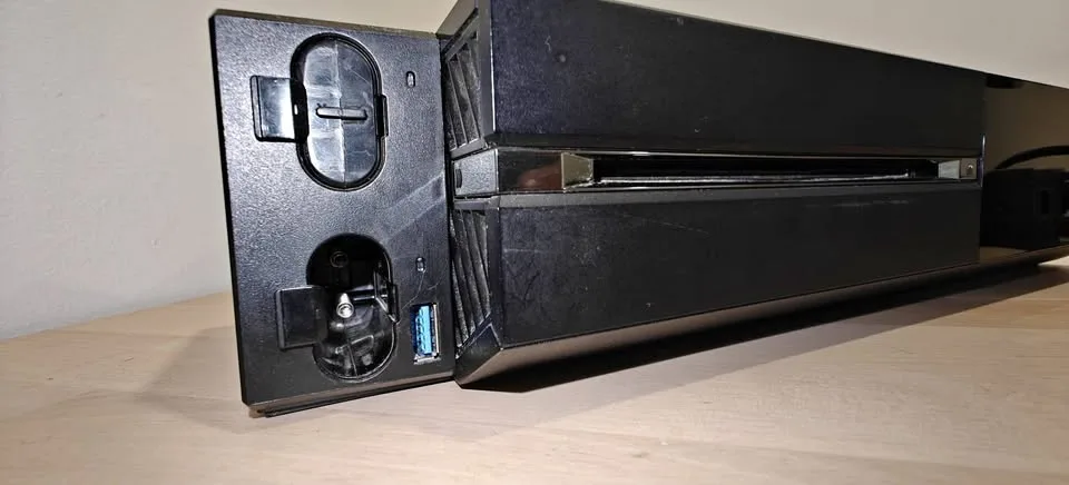 Xbox One (Model 1540) – 500GB – Good Condition