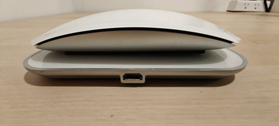 Apple Magic Mouse (1st Gen) – Rechargeable, Bluetooth - photo 2