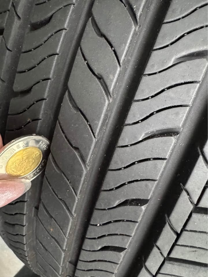 Blackhawk tire 185/55/15 A SET!! - photo 3
