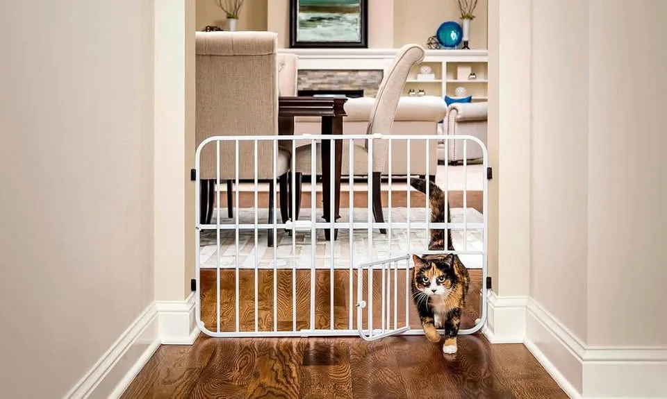 Expandable Pet gate image indicator(2)
