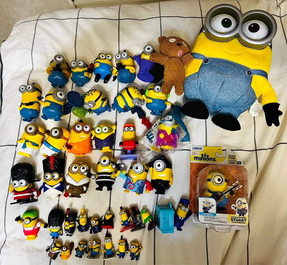 Minion Toys & Plushies thumbnail
