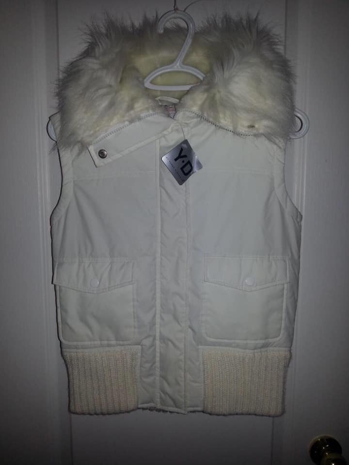 Girls hooded sleeveless vest
