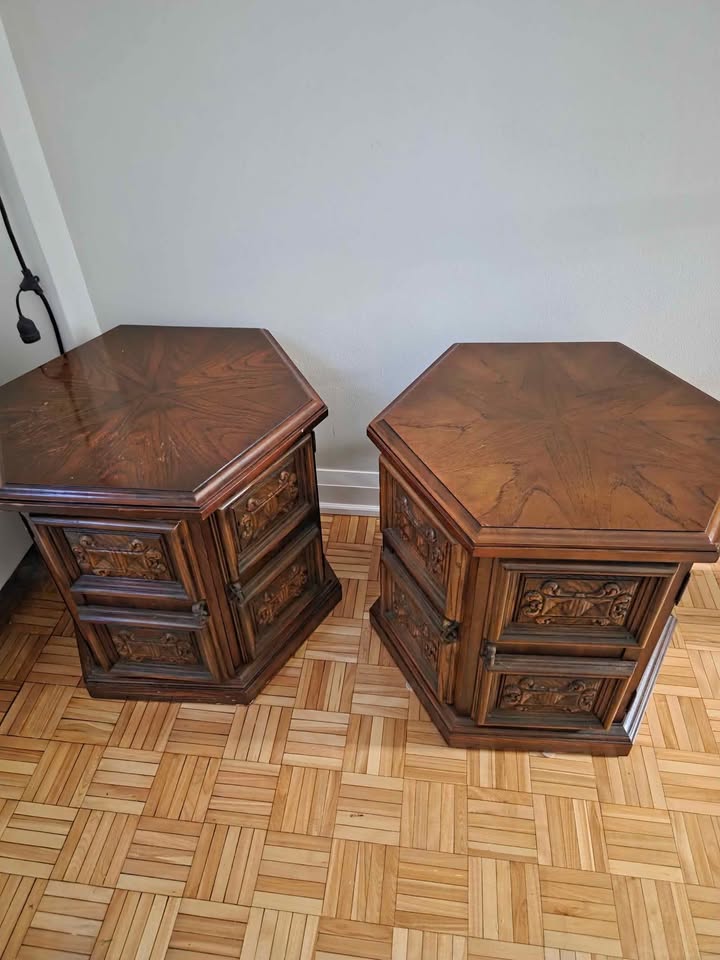 Antique side tables - photo 2