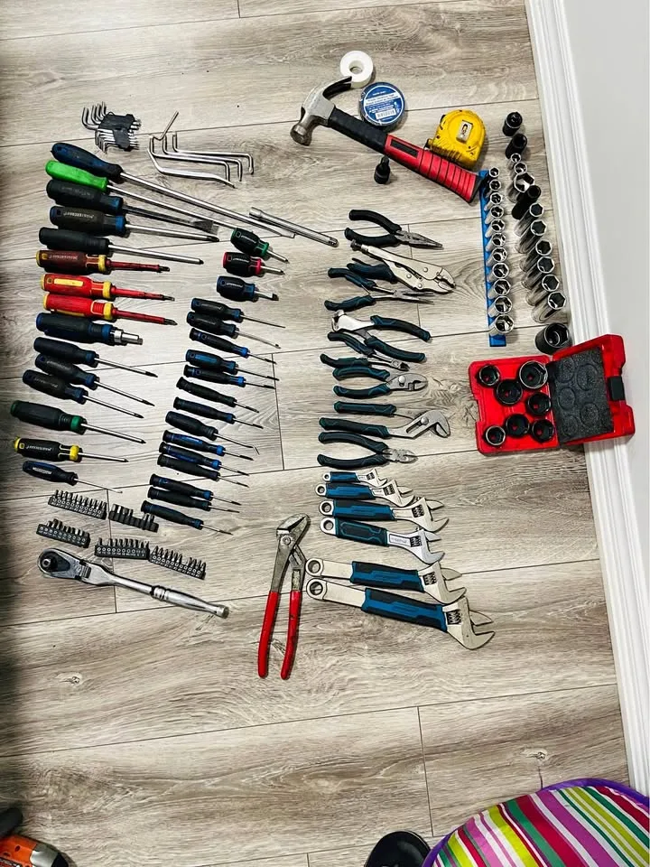 Various Tools for sale thumbnail