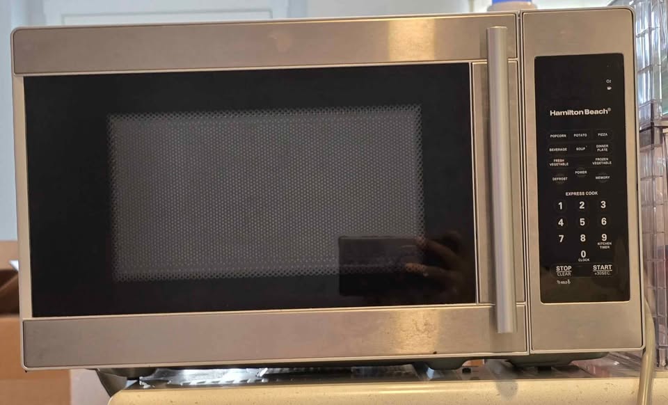 Hamilton Beach Microwave, Stainless Steel - photo 2