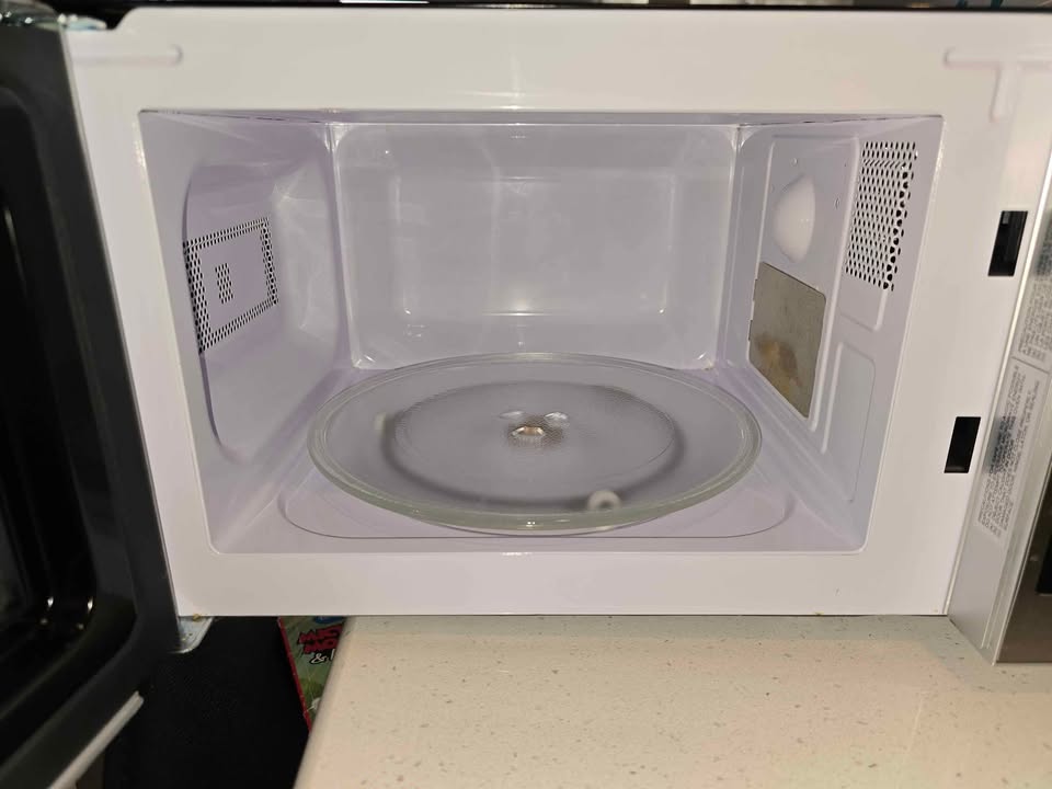 Hamilton Beach Microwave, Stainless Steel - photo 3
