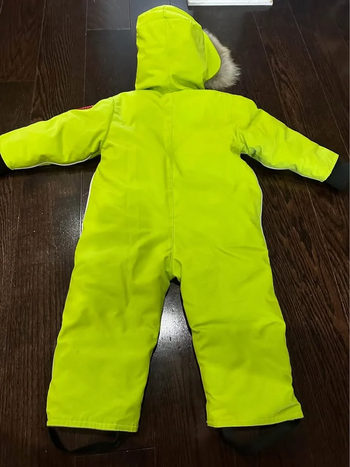 Canada Goose Baby Snowsuit 18-24 months image indicator(8)
