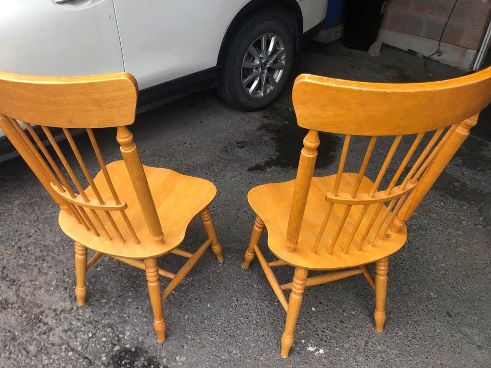 Wooden chairs - photo 4