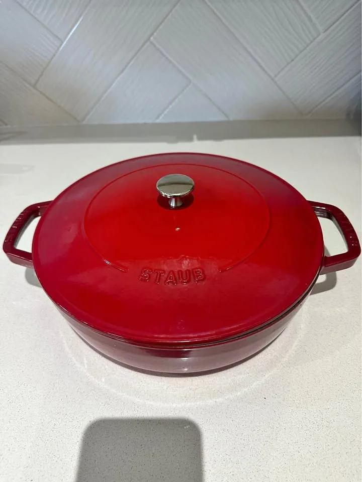 Staub Cast Iron Braiser 28 *MARKHAM* thumbnail