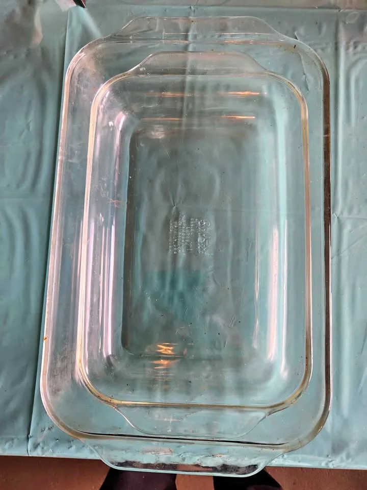 Pyrex Casserole Set