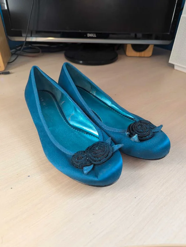 Size 10 Women's Nine West Flats thumbnail