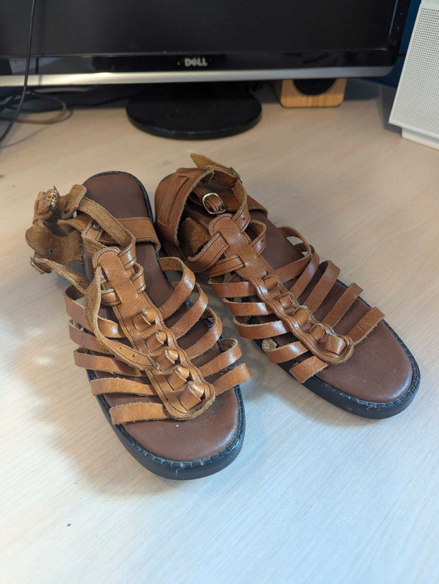 Size 10 Women's Sandals - photo 2