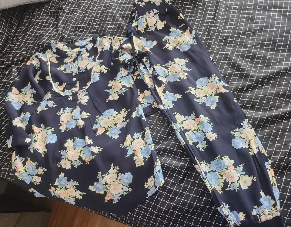 🌸 Floral Cotton Co-ord Set – Girls (8–10 Years) 🌸 image indicator(2)