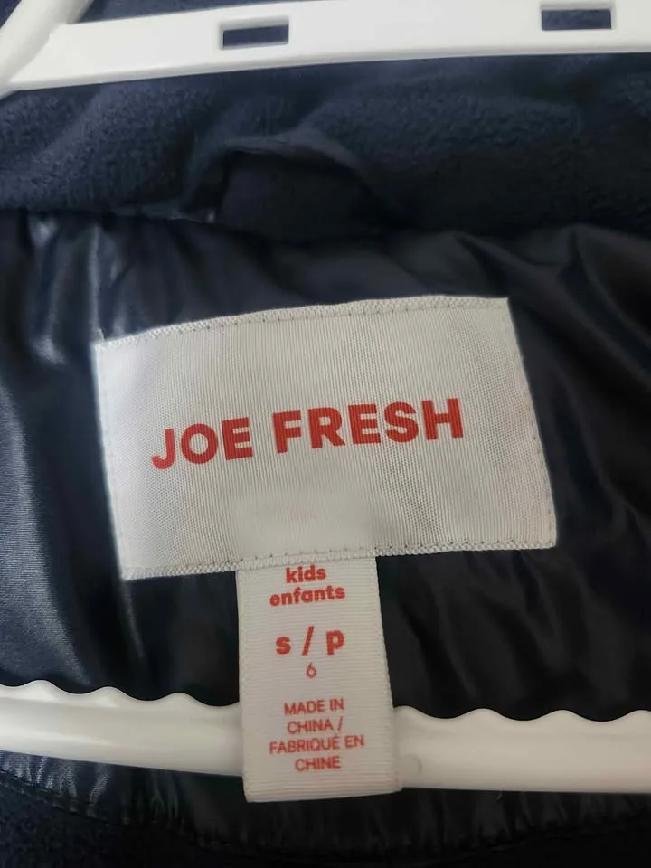🧥 Joe Fresh Navy Puffer Winter Coat – Kids Size 5/6 🧥 image indicator(8)