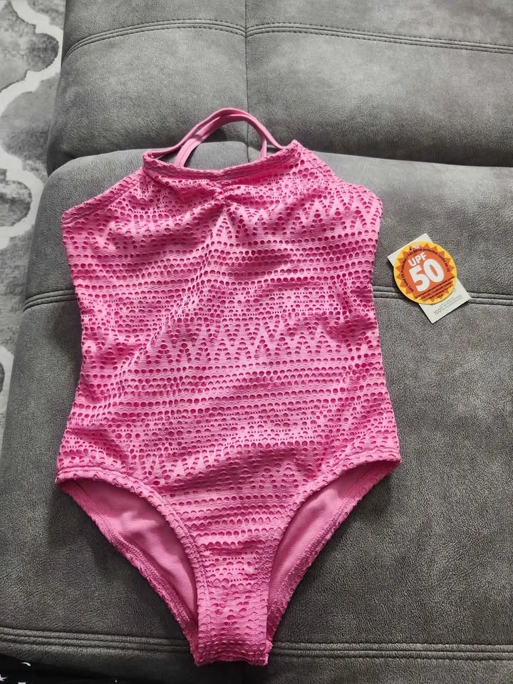 Cute Pink Girls’ Swimsuit – BNWT Size 6 🌸 image indicator(2)