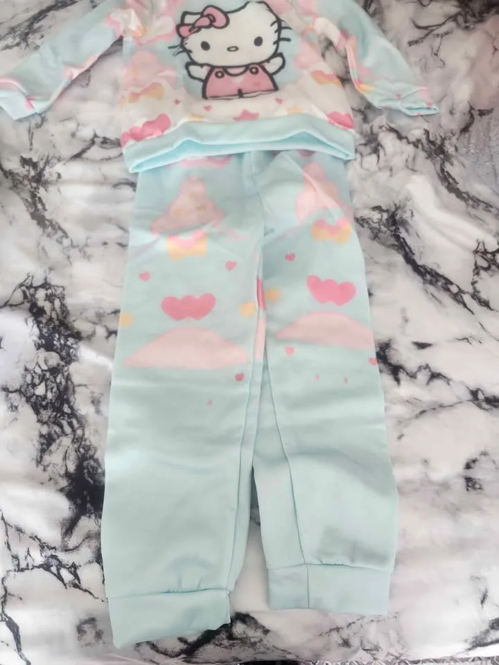🌈 Hello Kitty Outfit - Hoodie & Pants - $10! 🌈 image indicator(4)